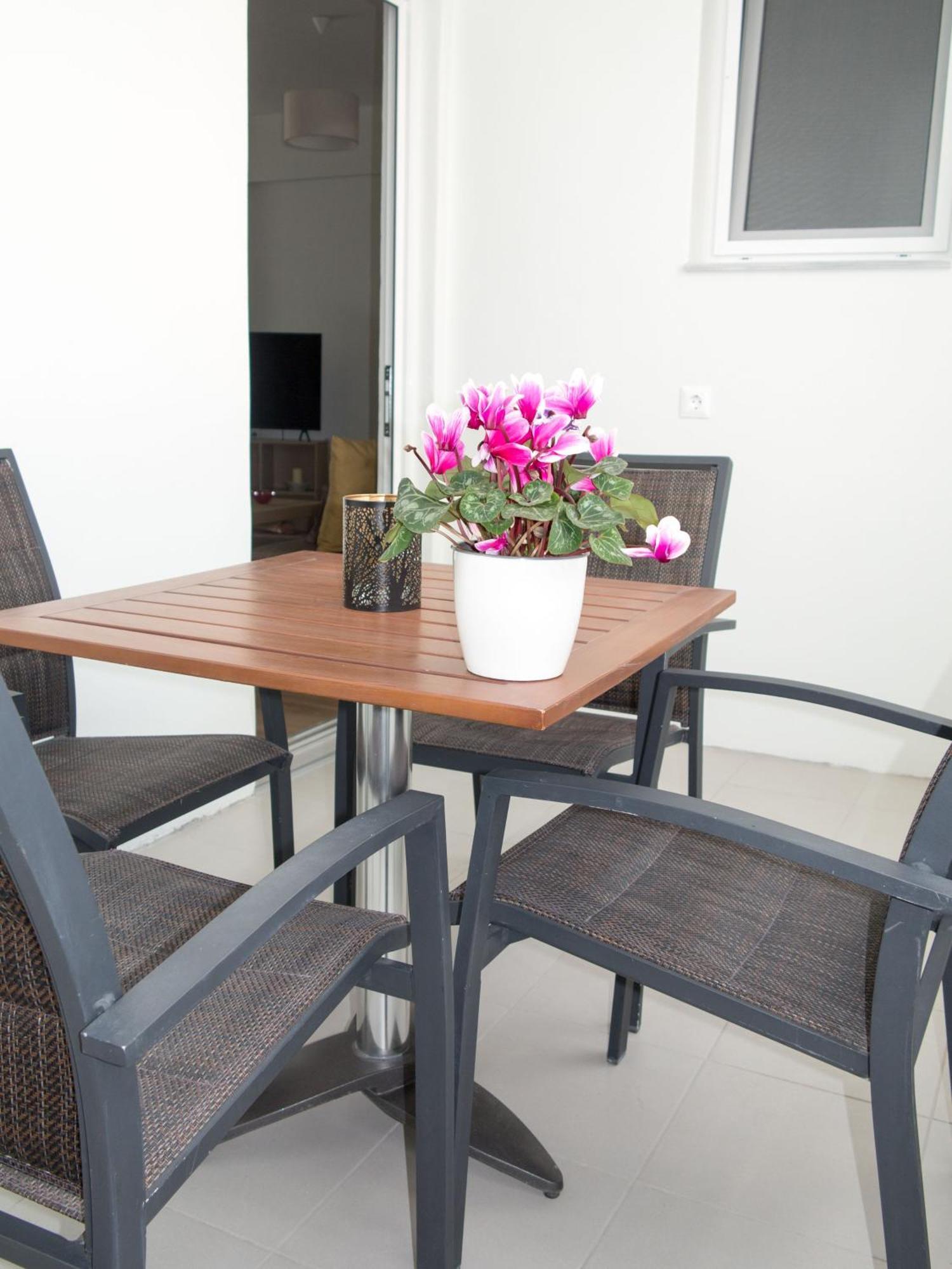 Brand New In Ialyssos *
